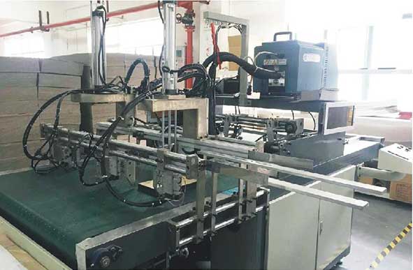 自動組裝機